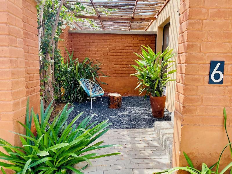 Hôtel Boma image