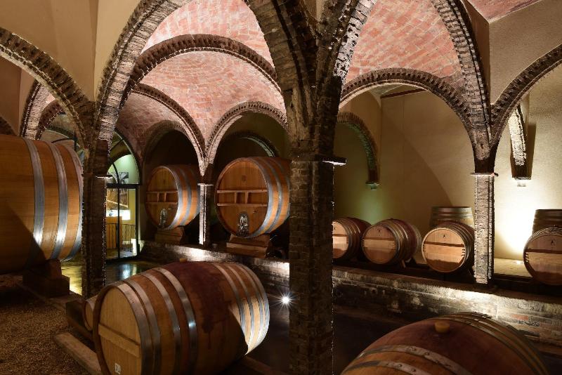 Chateau Mentone image