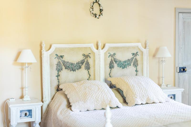 Chateau Mentone image