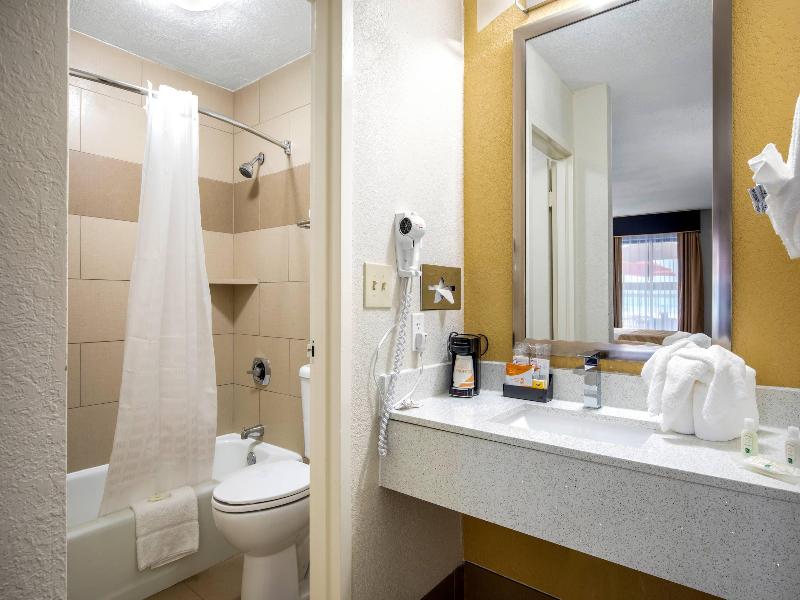 Quality Inn West Fort Worth image