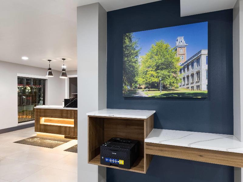Hawthorn Extended Stay By Wyndham Springdale — exterior view