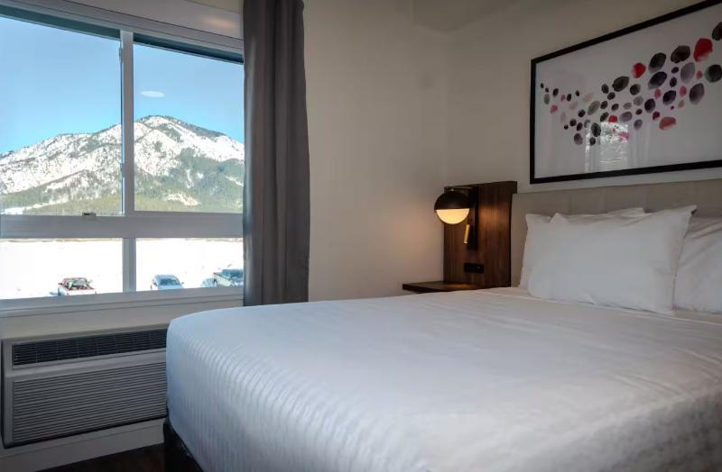 Hawthorn Extended Stay By Wyndham Alpine image