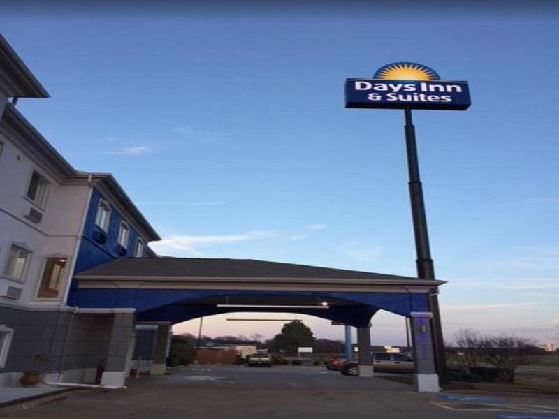 Days Inn By Wyndham Sulphur Springs — general view