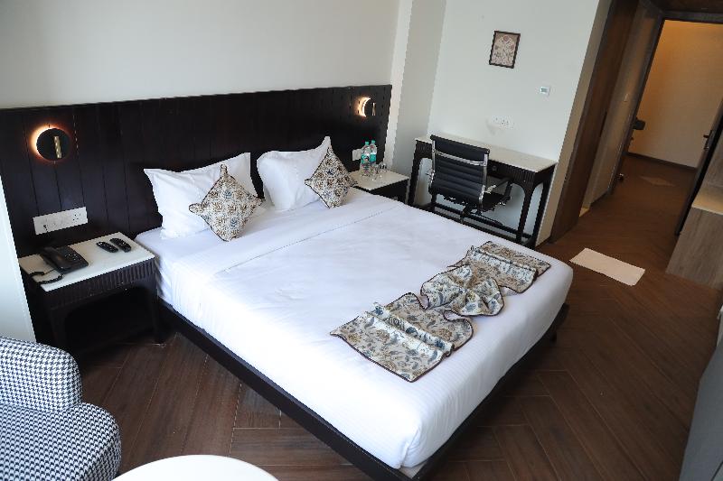 Divik Aparthotel, Bhopal 3