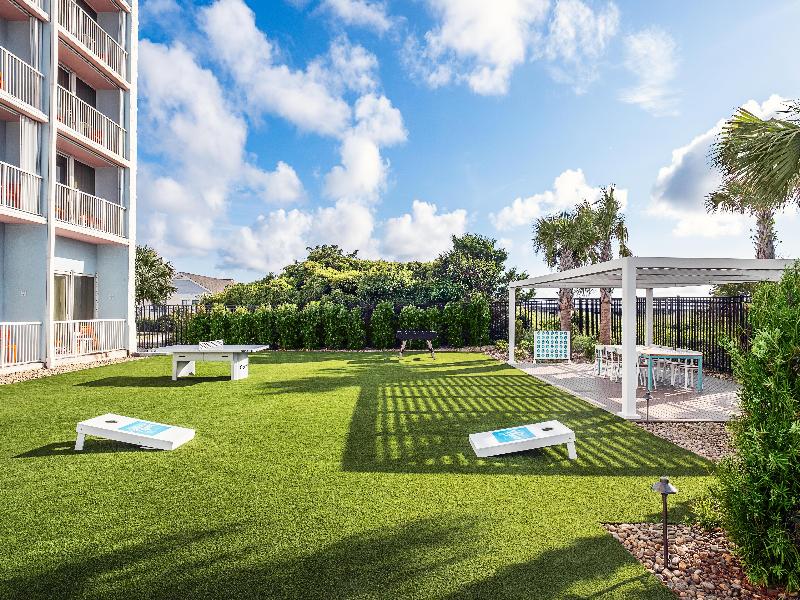 Golden Sands Carolina Beach Oceanfront, Tapestry