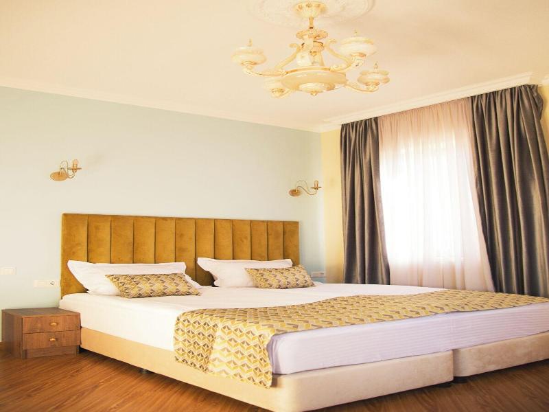 Phazisi Hotel image