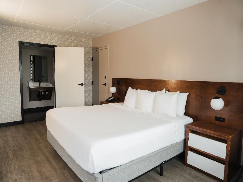 Bed room