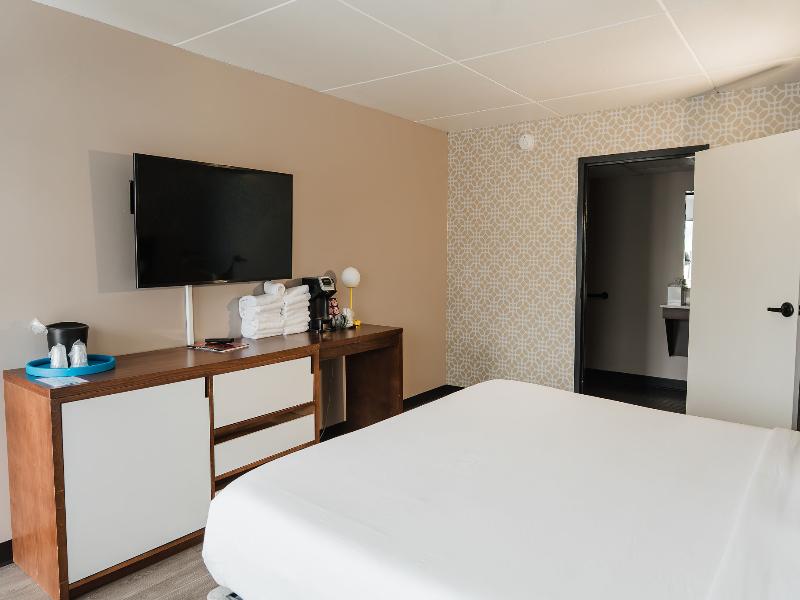 Dutch Wonderland Inn image