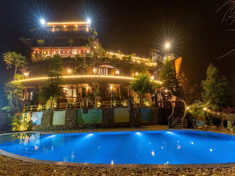 Muong Hoa River View Homestay