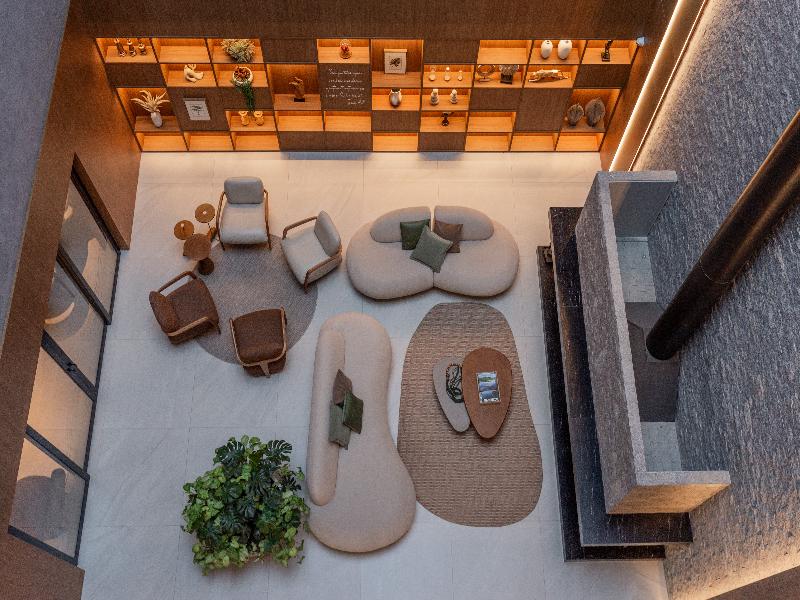 Golden Tulip Canela Oficial