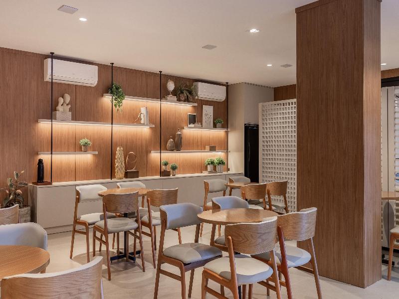 Golden Tulip Canela Oficial