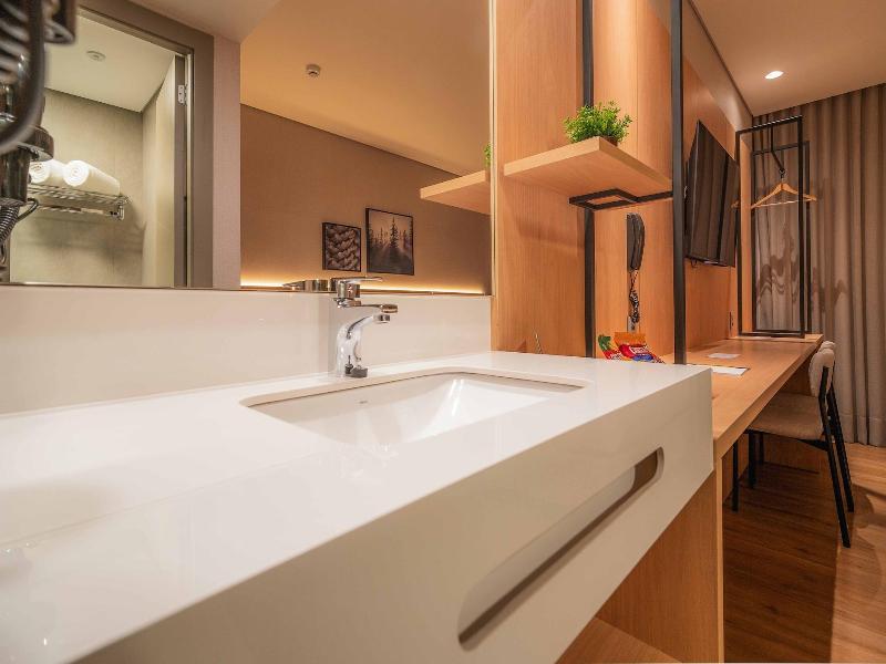 Golden Tulip Canela Oficial image