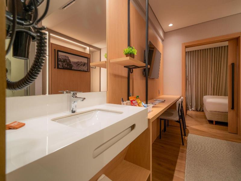 Golden Tulip Canela Oficial image