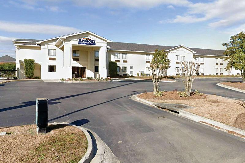 Quality Inn AND Suites Savannah North