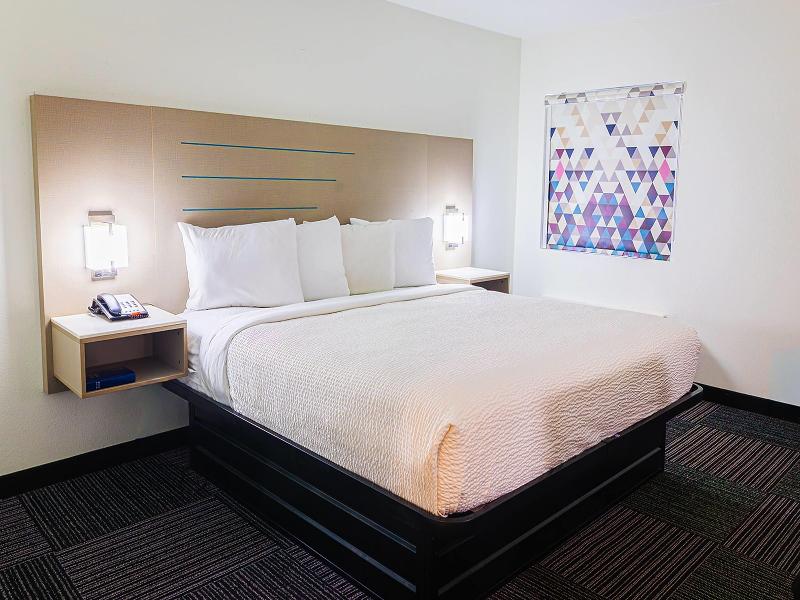 Baymont by Wyndham Port Wentworth image