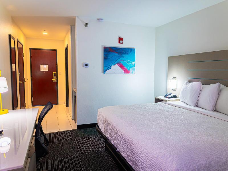 Baymont by Wyndham Port Wentworth image