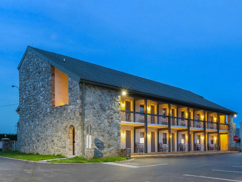 Surestay Studio By BW Paradise Lancaster County image