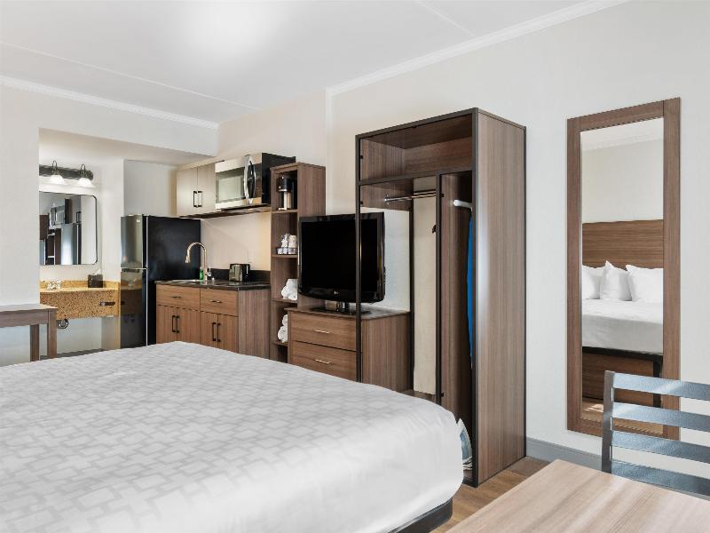 Surestay Studio By BW Paradise Lancaster County image