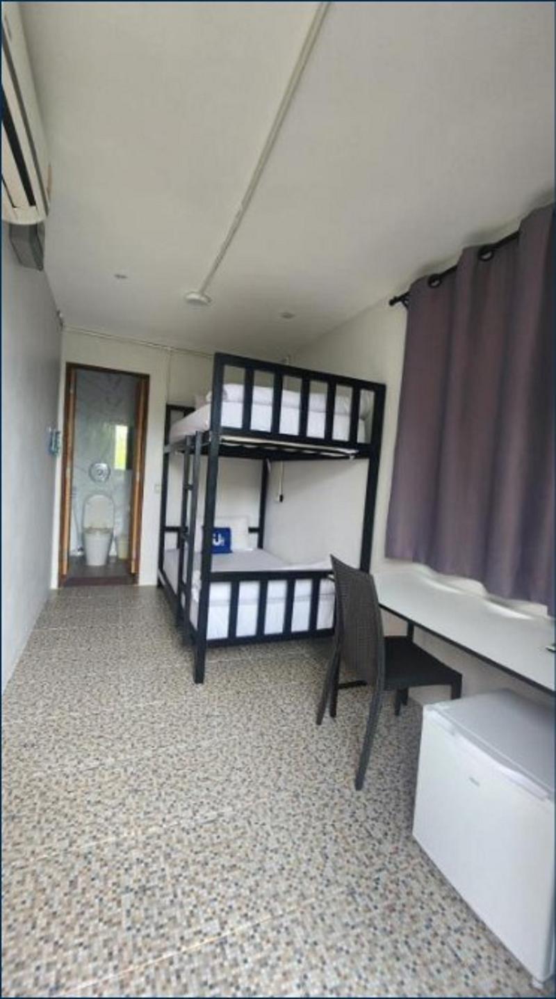 Us Hostel Samui image