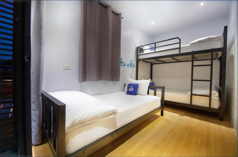 Us Hostel Samui image