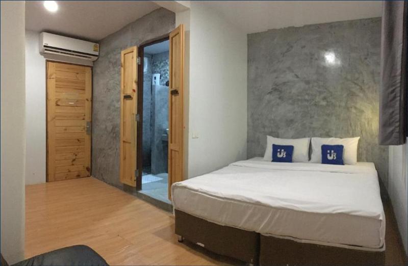 Us Hostel Samui image