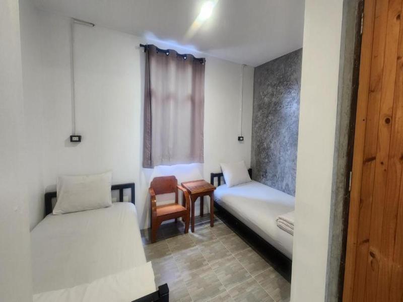 Us Hostel Samui image