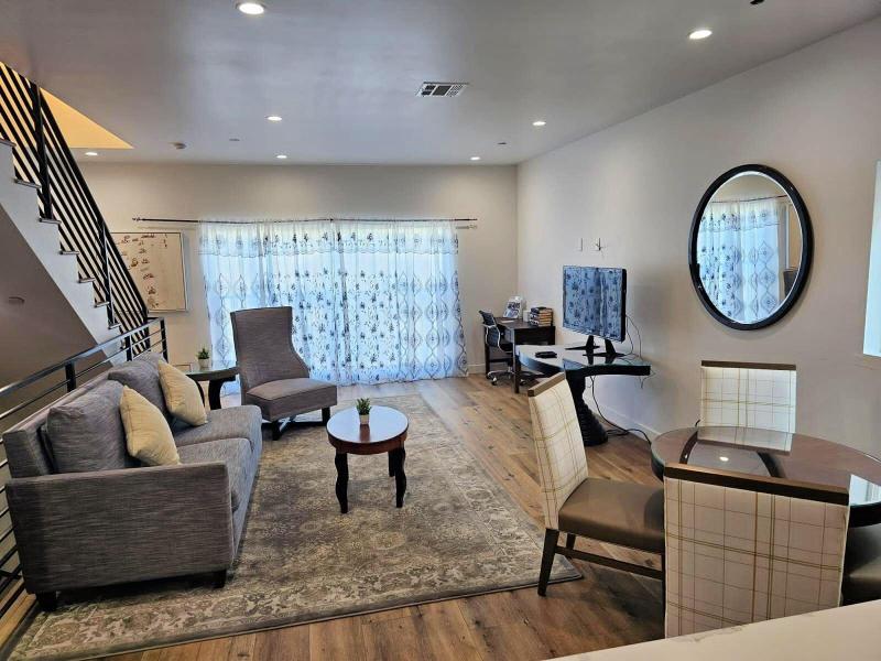 Stayspro - Hollywood Homes Minutes To Everything image