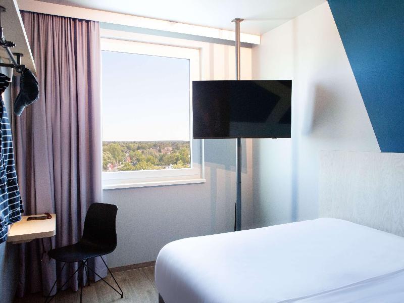 Ibis Budget Hotel Berlin Airport image