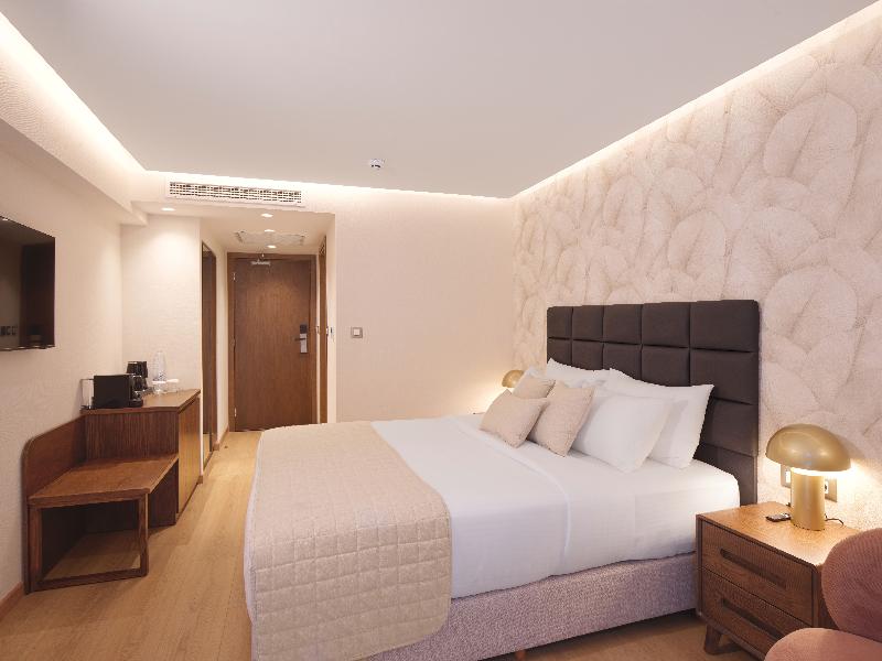 LEONARDO HOTEL ATHENS CITY CENTER’ image