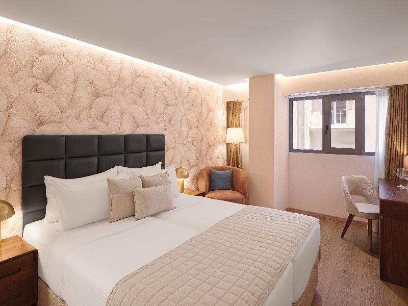 LEONARDO HOTEL ATHENS CITY CENTER’ image