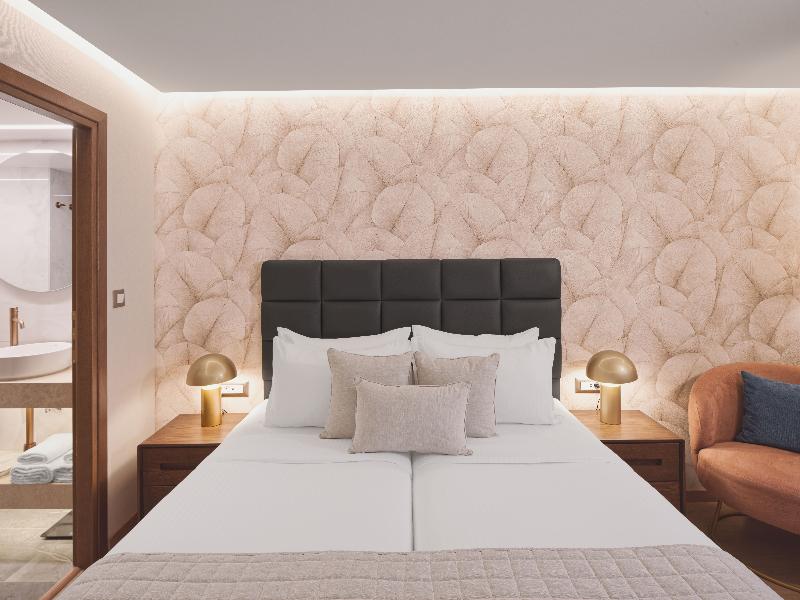 LEONARDO HOTEL ATHENS CITY CENTER’ image