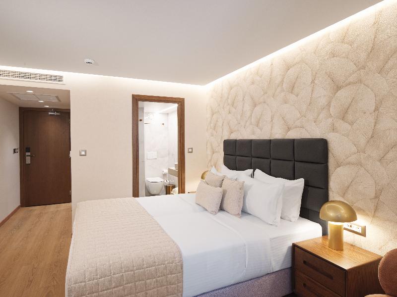 LEONARDO HOTEL ATHENS CITY CENTER’ image