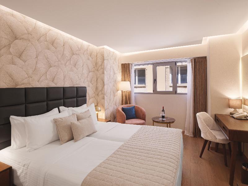 LEONARDO HOTEL ATHENS CITY CENTER’ image