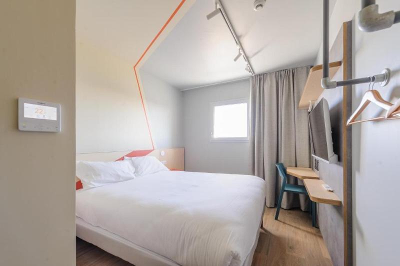 Ibis Budget La Rochelle Puilboreau image