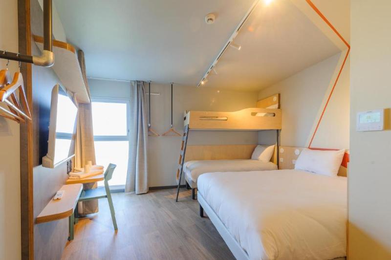 Ibis Budget La Rochelle Puilboreau image