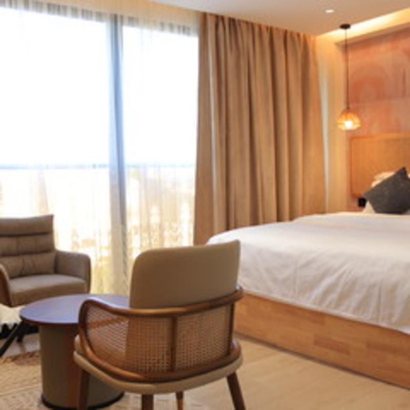 Arova Hotel image