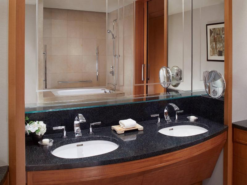 The Ritz-Carlton, Tokyo image