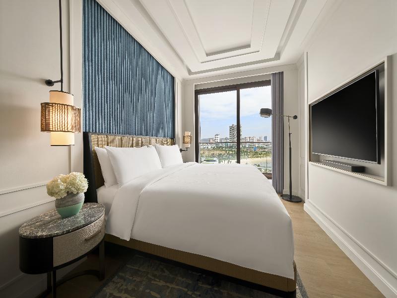Intercontinental Halong Bay Resort image