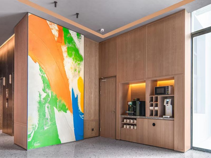 Holiday Inn Express North Station image