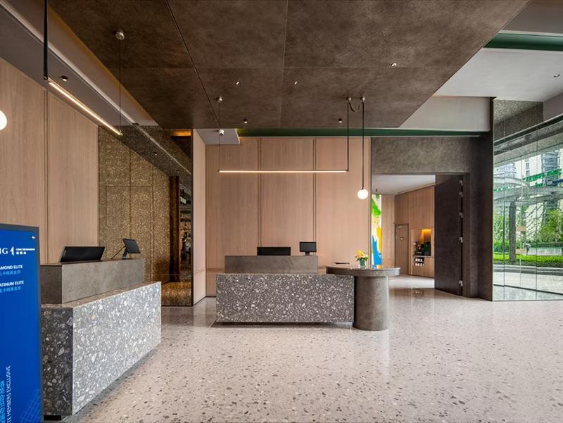 Holiday Inn Express North Station image