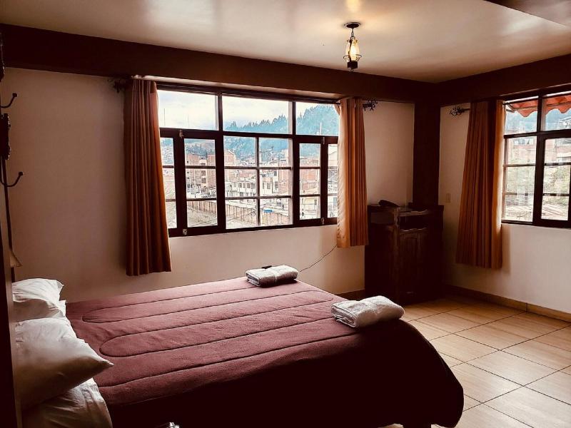 Hotel De Turistas Huaraz image
