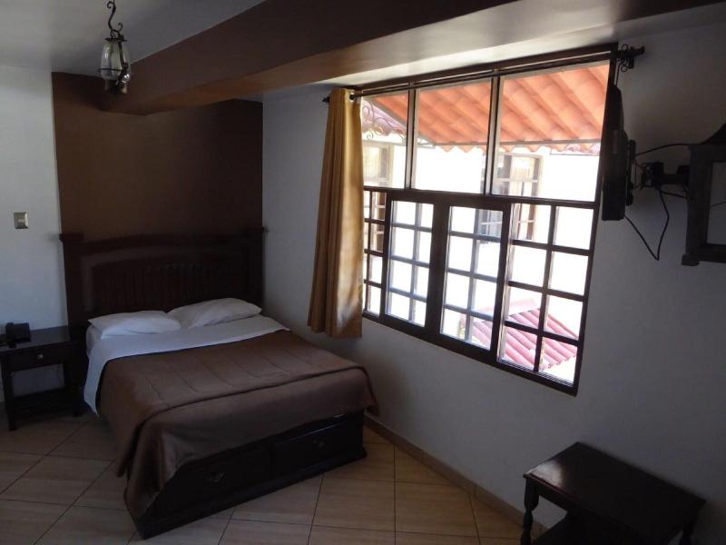 Hotel De Turistas Huaraz image