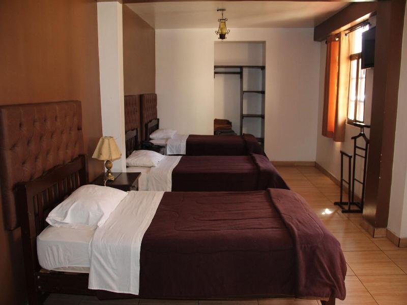 Hotel De Turistas Huaraz image