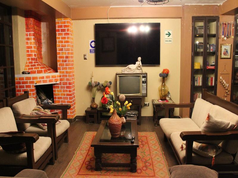 Hotel De Turistas Huaraz image