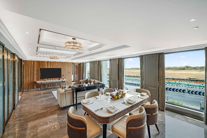 Radisson Blu Hotel GRT Chennai image