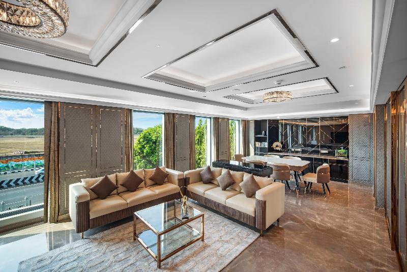 Radisson Blu Hotel GRT Chennai image