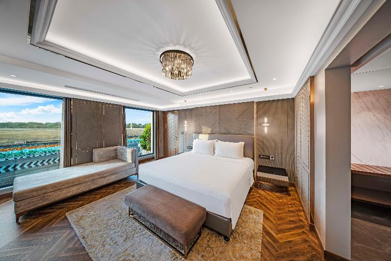 Radisson Blu Hotel GRT Chennai image