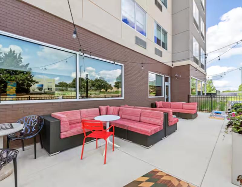Tru by Hilton Kansas City Airport image