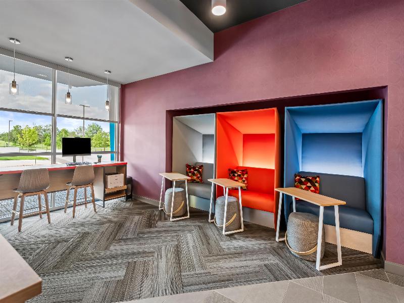 Tru by Hilton Kansas City Airport image