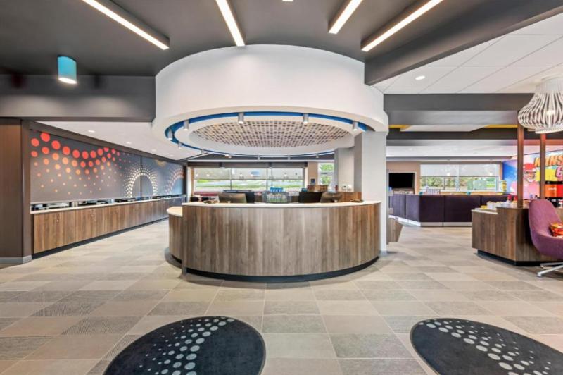 Tru by Hilton Kansas City Airport image